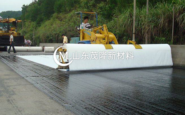 《高密市政道路》土工布、聚酯玻纤布施工