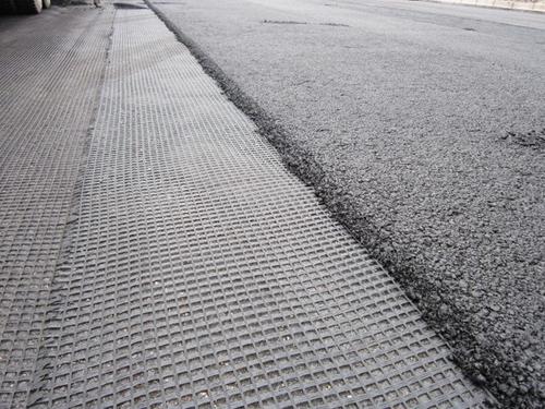 浅谈土工格栅在道路建造中发挥的优势