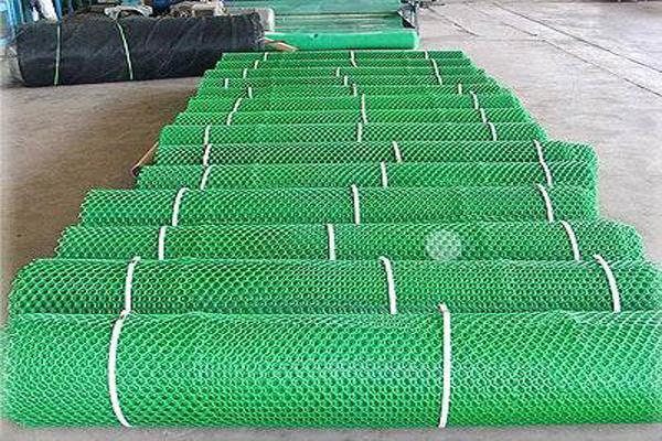 土工网与土工格栅有哪些区别呢？  第1张