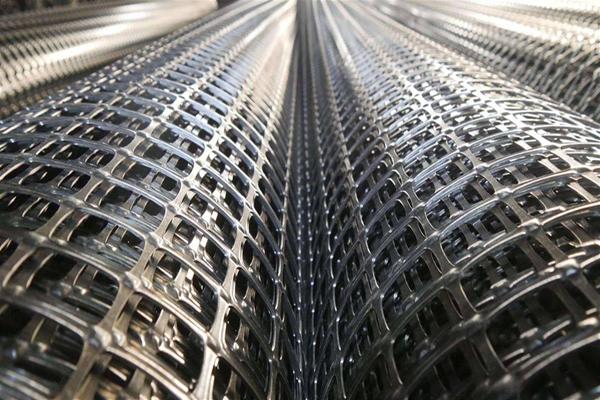 为什么要使用双向土工格栅来应对桥头跳车问题？  第1张