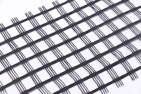 土工格栅是否具有防渗性能呢？  第1张