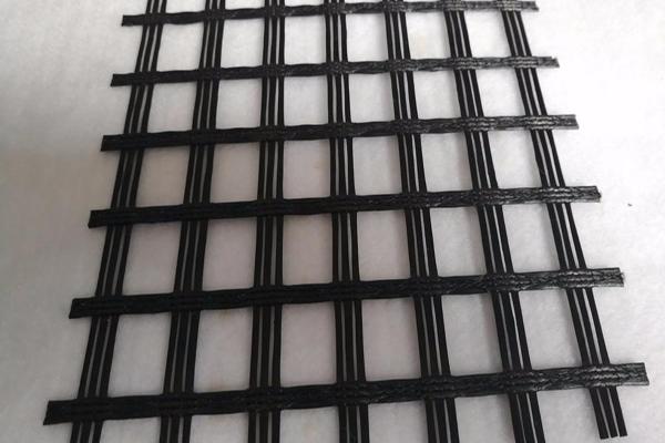 一文看懂什么原因导致的土工格栅在价格上的差异  第1张