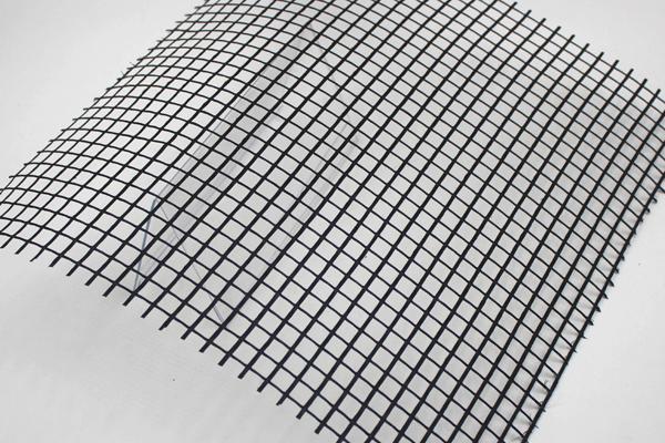 自粘型玻纤土工格栅的特点有哪些呢？  第3张