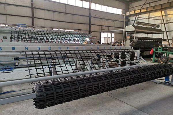 在高速公路修建时铺设钢塑土工格栅能起到什么作用呢？  第2张