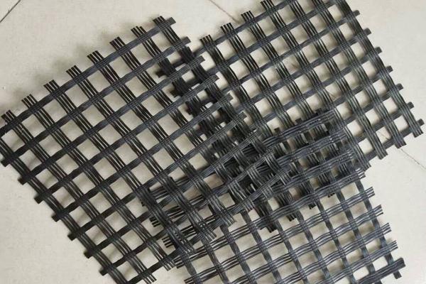 双向塑料土工格栅的安装方法大揭秘  第2张