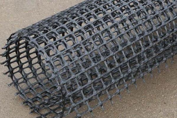 土工格栅与玻纤土工格栅的施工要点详解  第2张