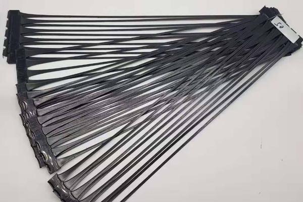 单向土工格栅加筋挡土墙施工指南  第1张