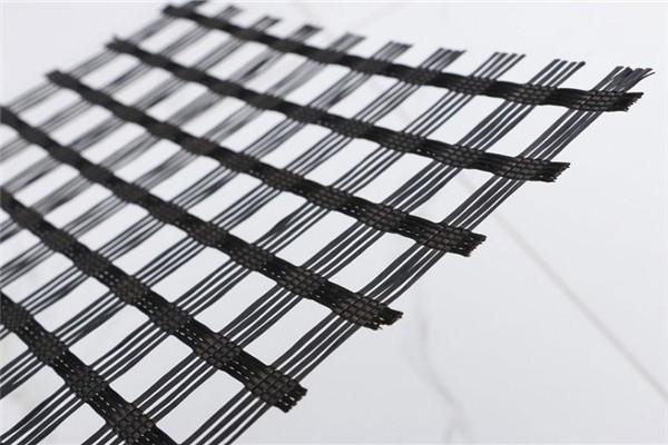 玻纤土工格栅性能解析：了解其特点与优势  第2张