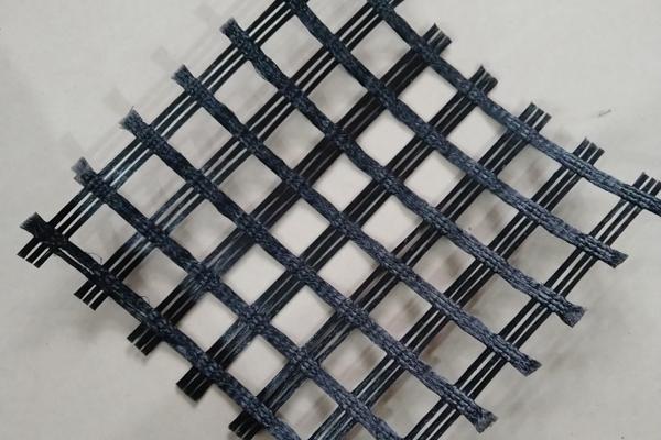 经编涤纶土工格栅执行哪些标准  第1张