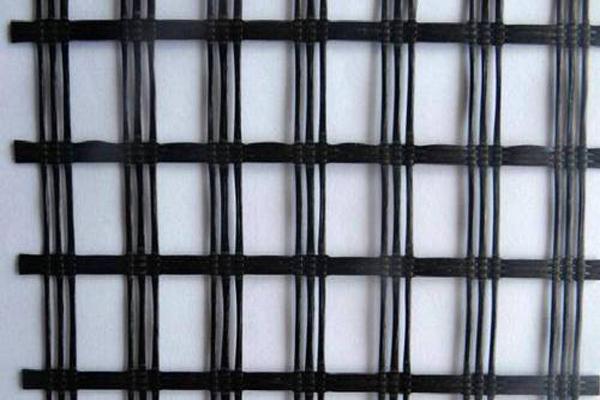 土工格栅与土工膜的区别究竟在哪里？  第2张