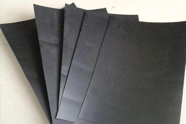 土工格栅与土工膜的区别究竟在哪里？  第4张