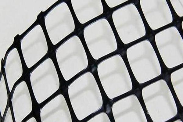 聚酯土工格栅是否含有钢丝构成？  第1张