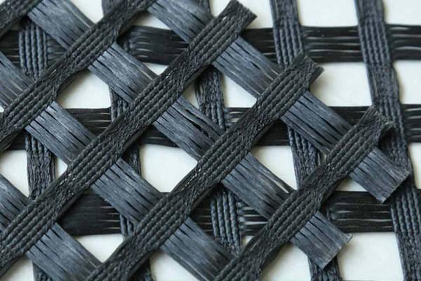 钢塑土工格栅生产工艺揭秘  第3张