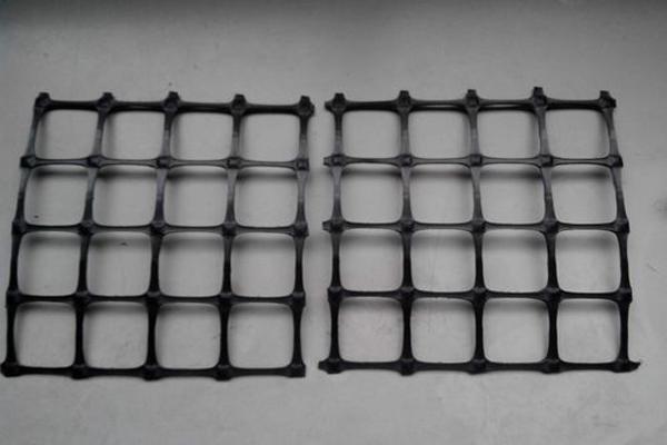 土工格栅的优点有哪些？为什么选用土工格栅？  第1张