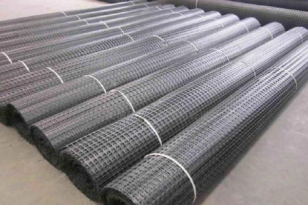 塑料土工格栅在现代路基工程中的关键应用 第2张