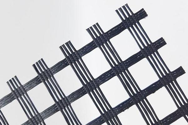土工格栅的原材料解析