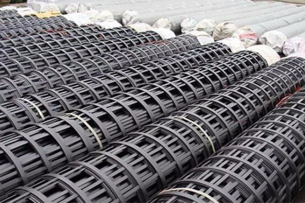 土工格栅与混凝土挡墙怎么连接  第1张