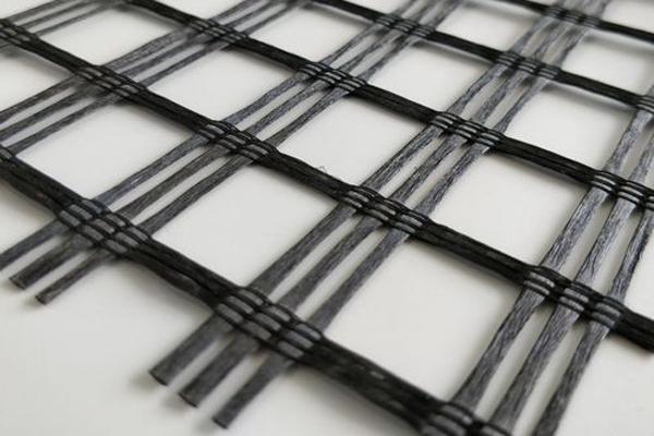 玻纤土工格栅与防裂网格布的区别  第1张