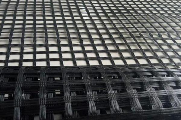 土工格栅可以铺在柏油路上吗 第1张